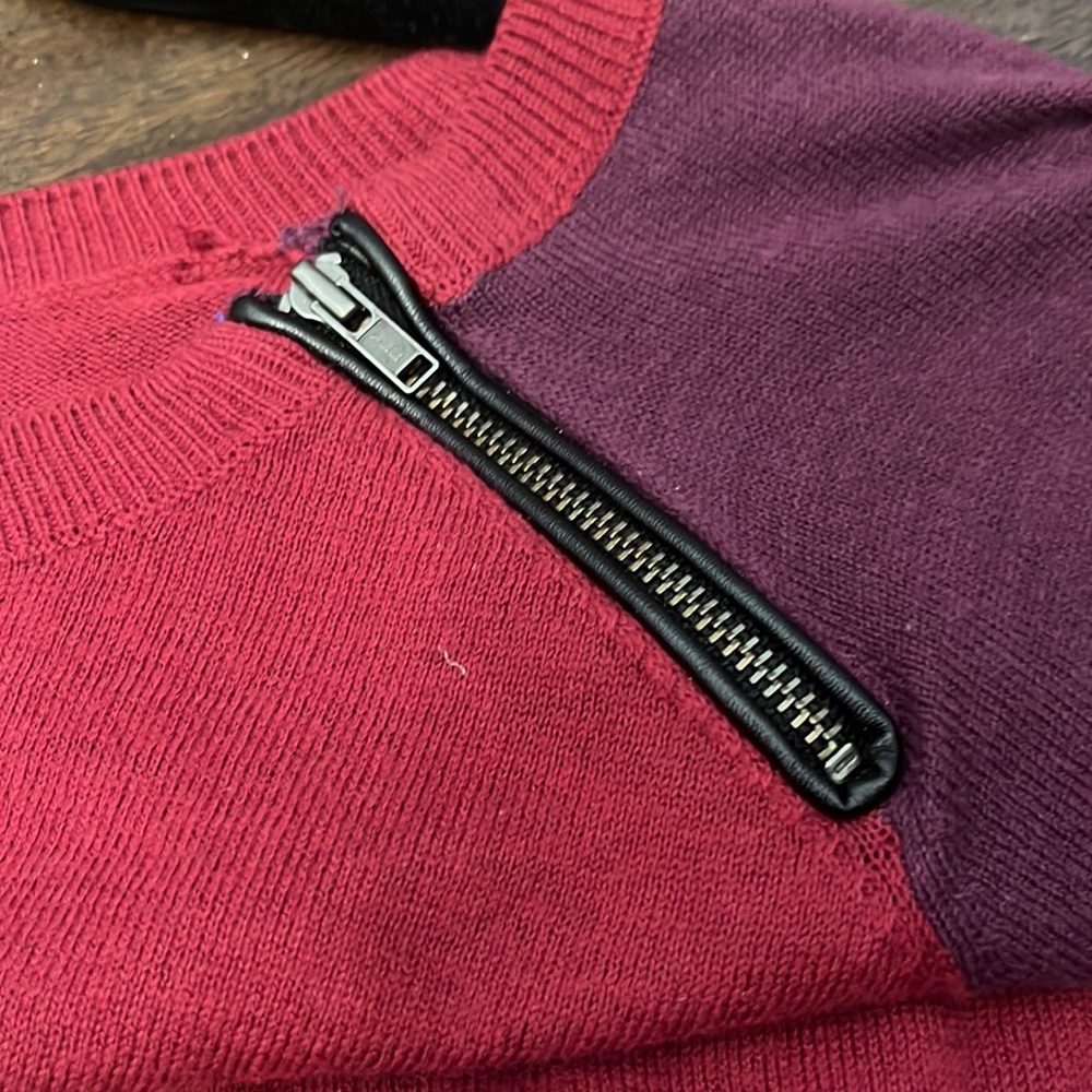 Color block sweater - Picture 3 of 7